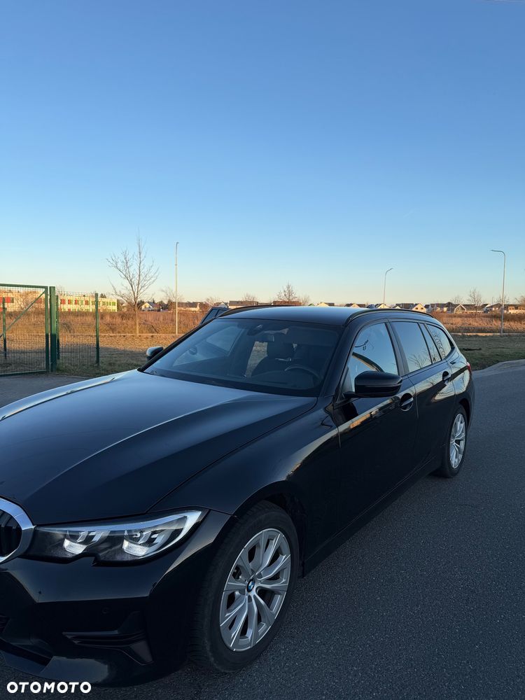 BMW Seria 3 320d xDrive - 19