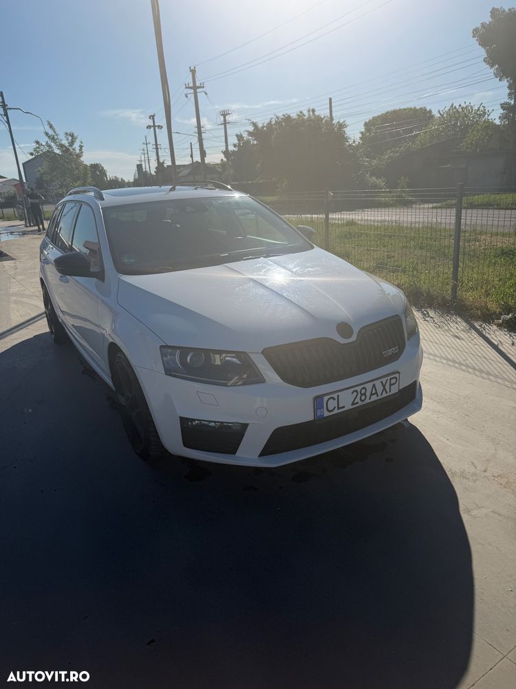 Skoda Octavia 2.0 TDI RS DSG - 2