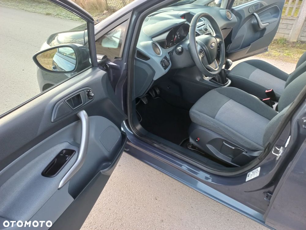 Ford Fiesta - 15
