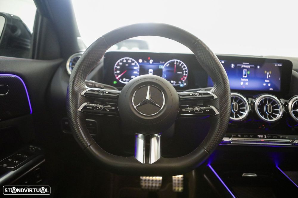 Mercedes-Benz GLA 250 e AMG Line - 26