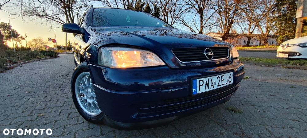 Opel Astra 1.6 GL / Club - 2