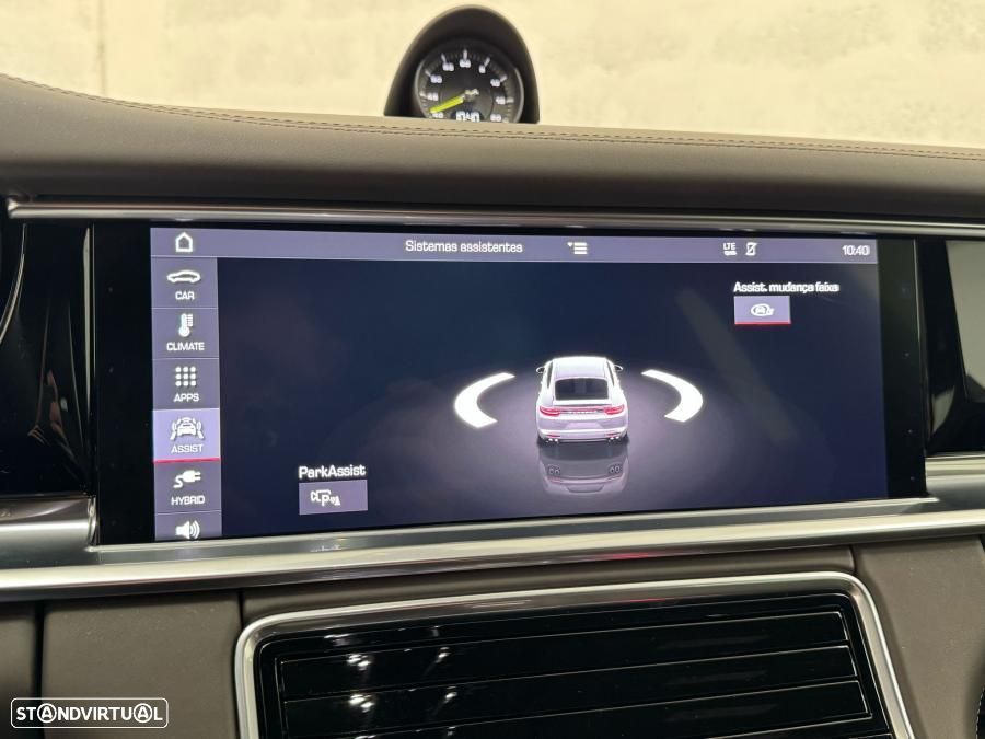 Porsche Panamera 4 E-Hybrid - 39