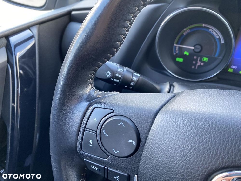 Toyota Auris Hybrid 135 Comfort - 23