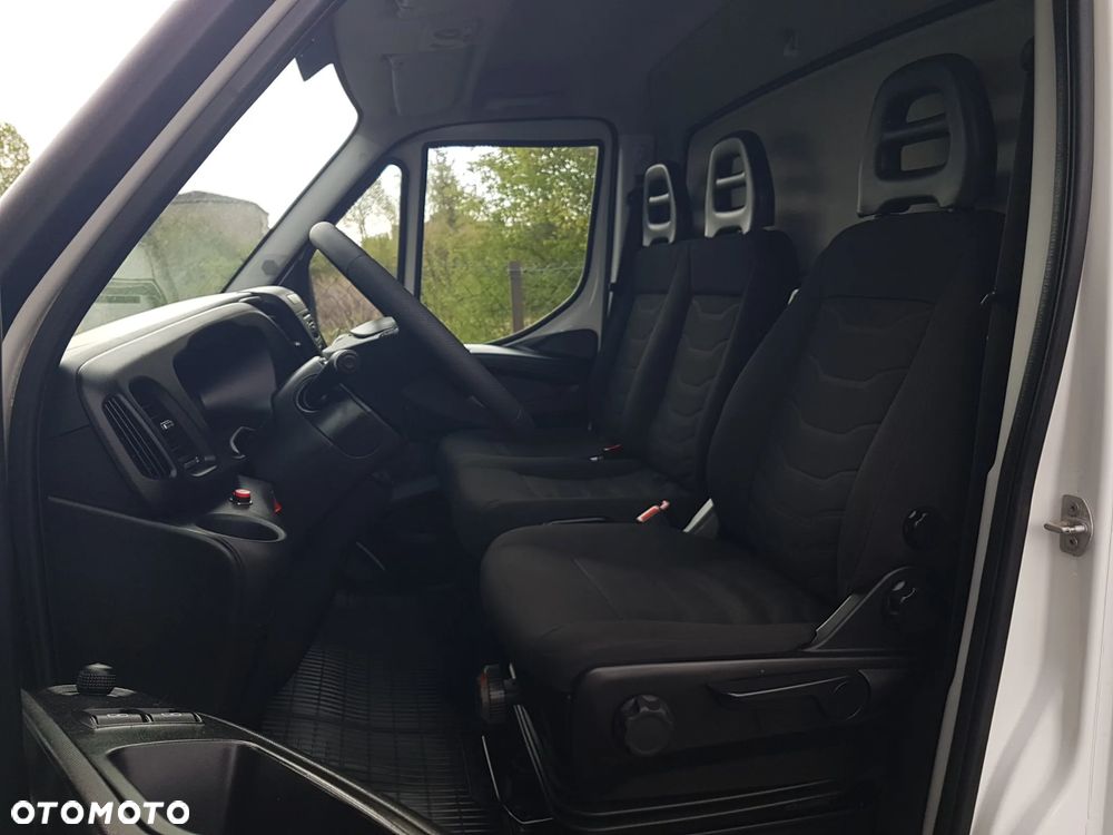 Iveco 35S15 WINDA 8EP KONTENER 4,22x2,11x2,14 DAILY KLIMA KRAJOWY 3,0 - 7