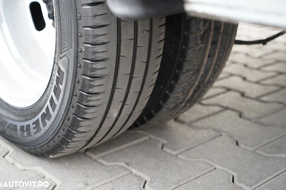 Iveco DAILY 35-150 / CONTAINER 4.3 m / 750 KG RIDICARE / DUBLU / IMPORTAT - 18