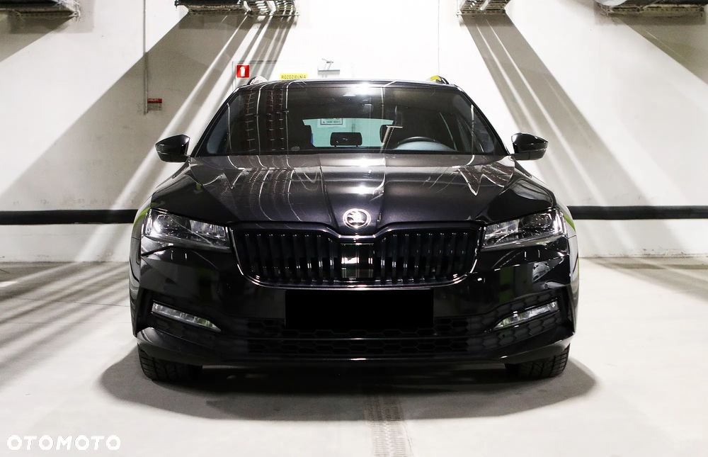 Skoda Superb 2.0 TDI SCR Sportline DSG - 2