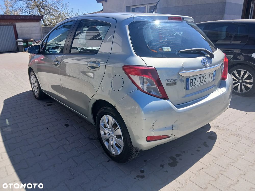 Toyota Yaris 1.33 VVT-i Edition - 4