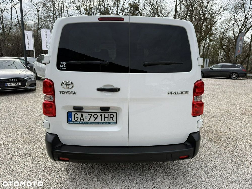 Toyota Proace Verso - 15