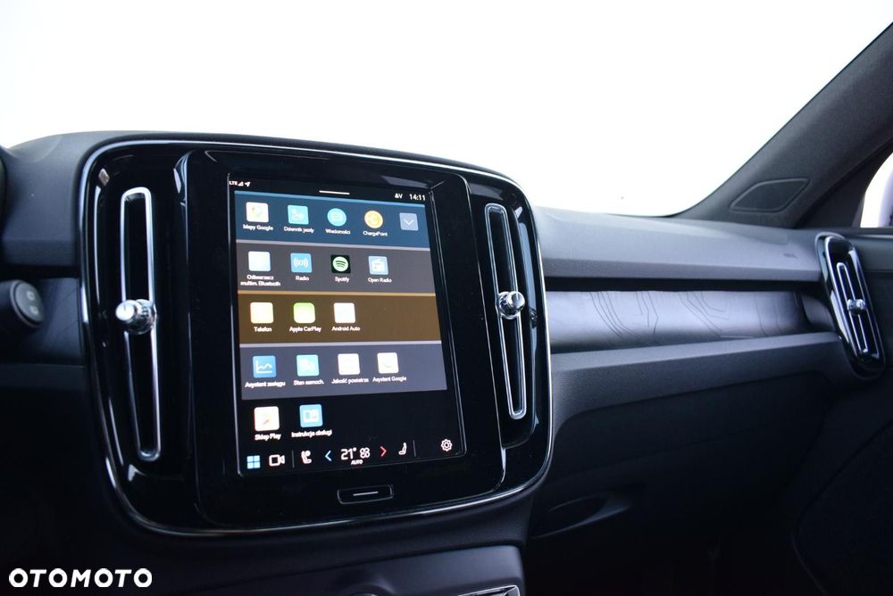 Volvo XC 40 - 25
