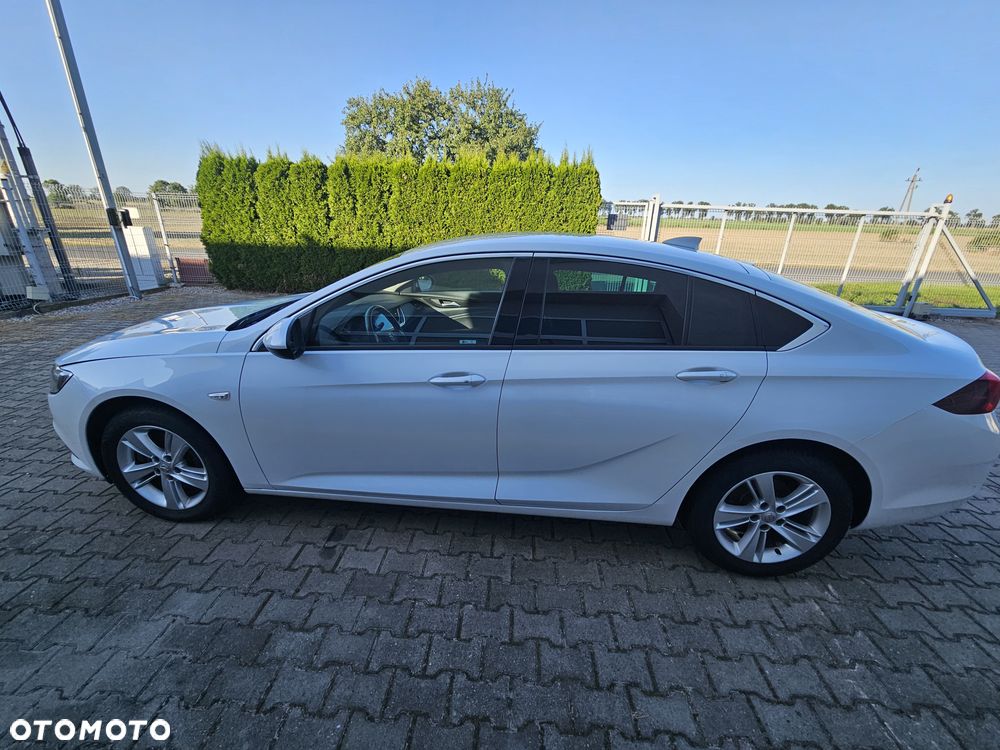 Opel Insignia - 21