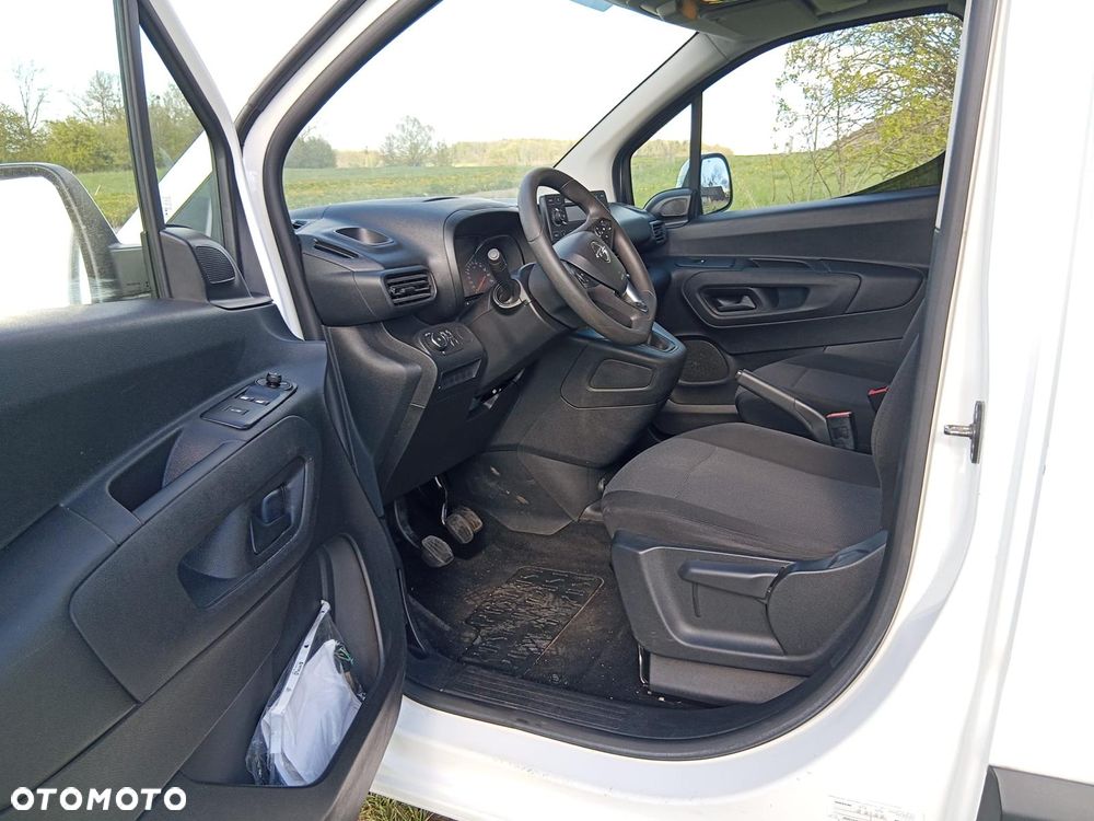 Opel Combo - 17