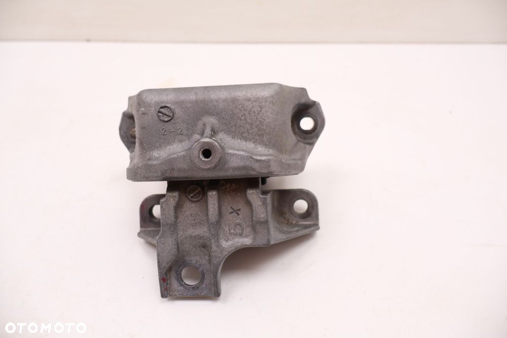 MITSUBISHI ECLIPSE CROSS 1.5T ŁAPA PODUSZKA SILNIKA - 1