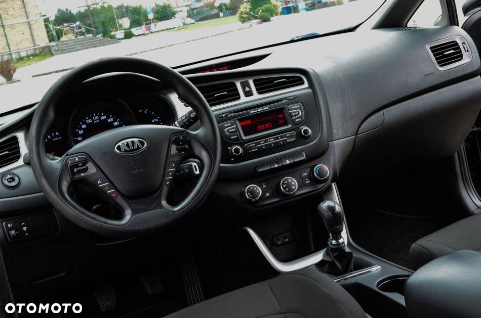 Kia Ceed 1.4 CVVT - 38