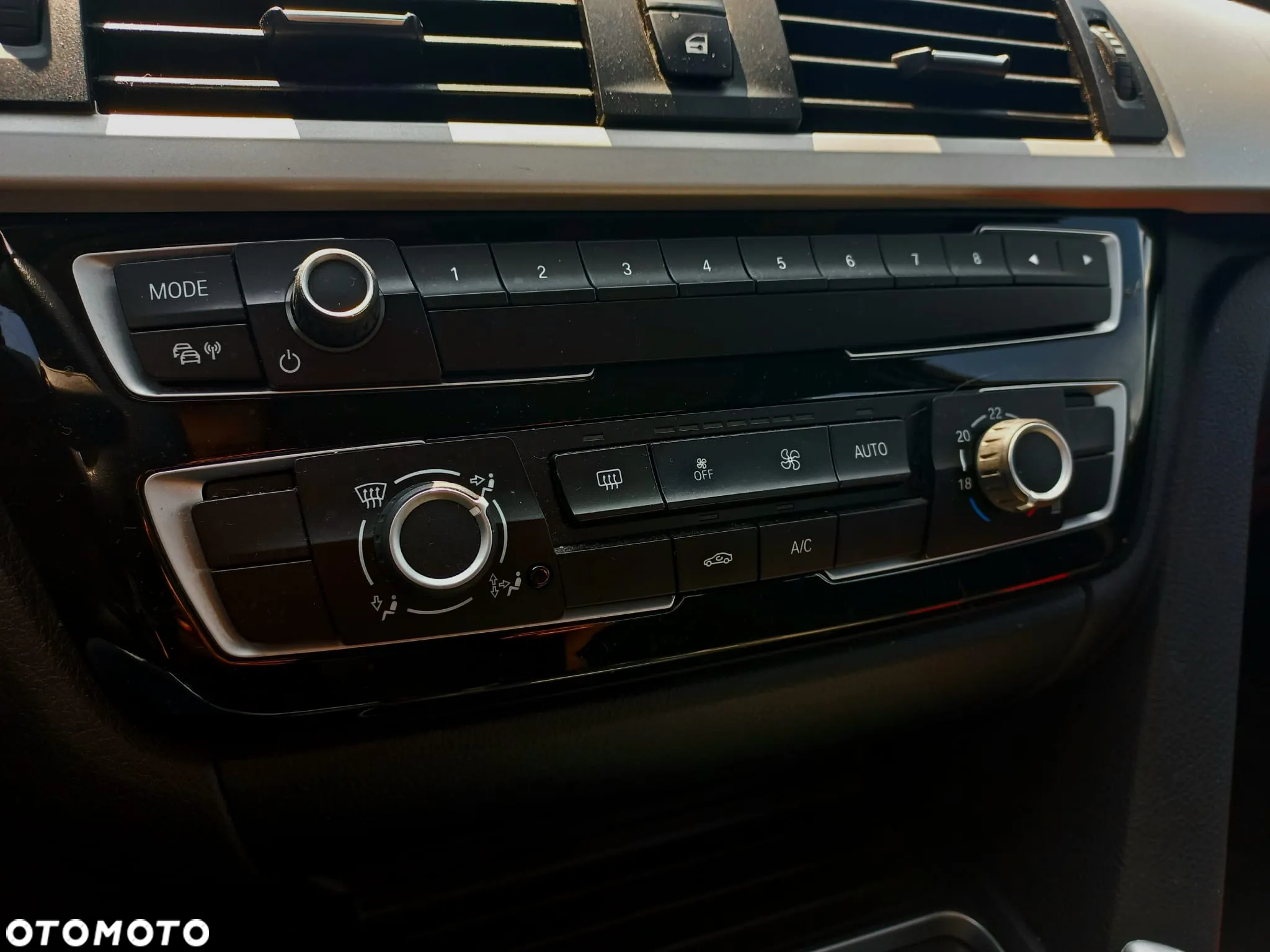 BMW Seria 3 318i - 11