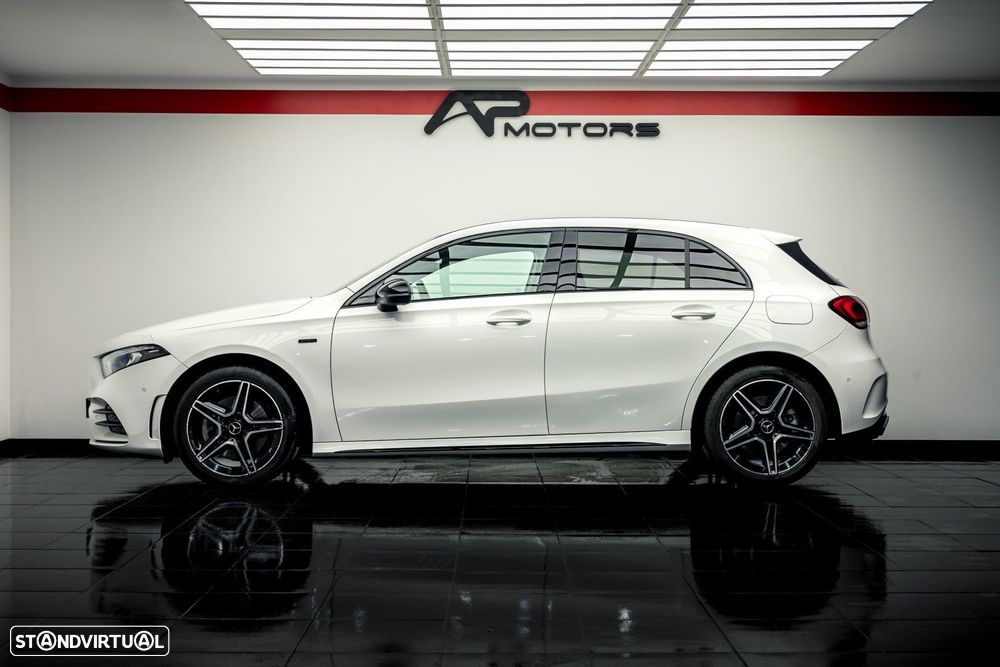 Mercedes-Benz A 250 e AMG Line - 6