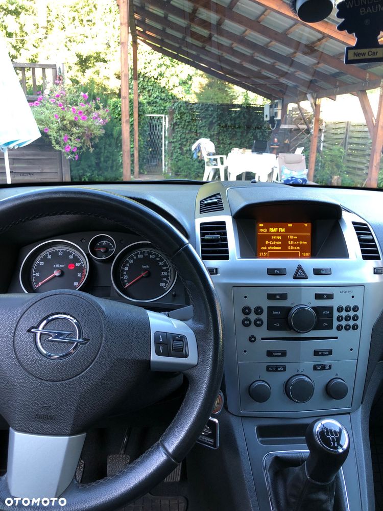 Opel Zafira 1.8 - 7