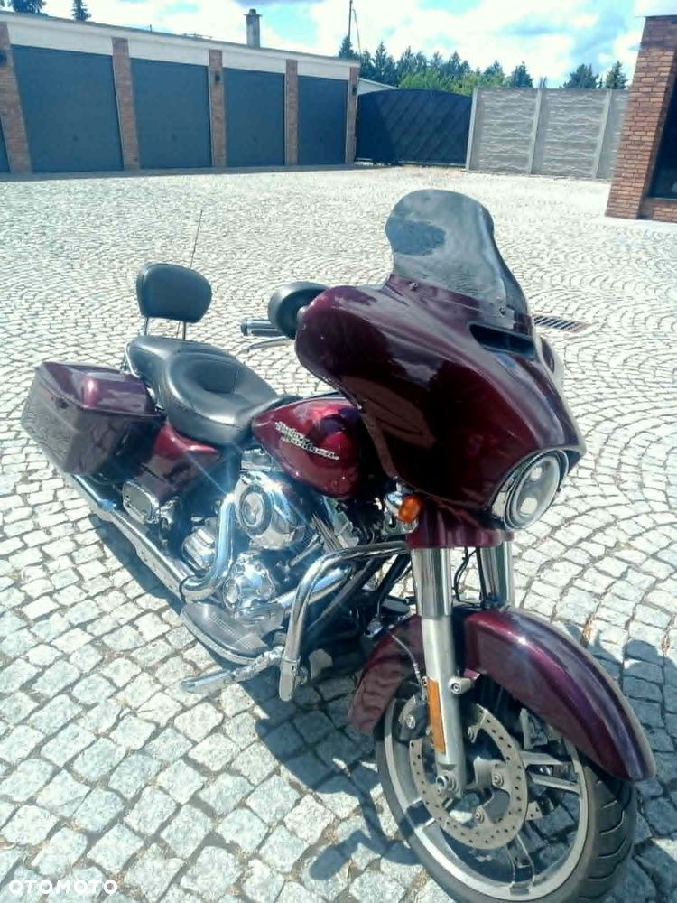 Harley-Davidson Touring Street Glide - 8