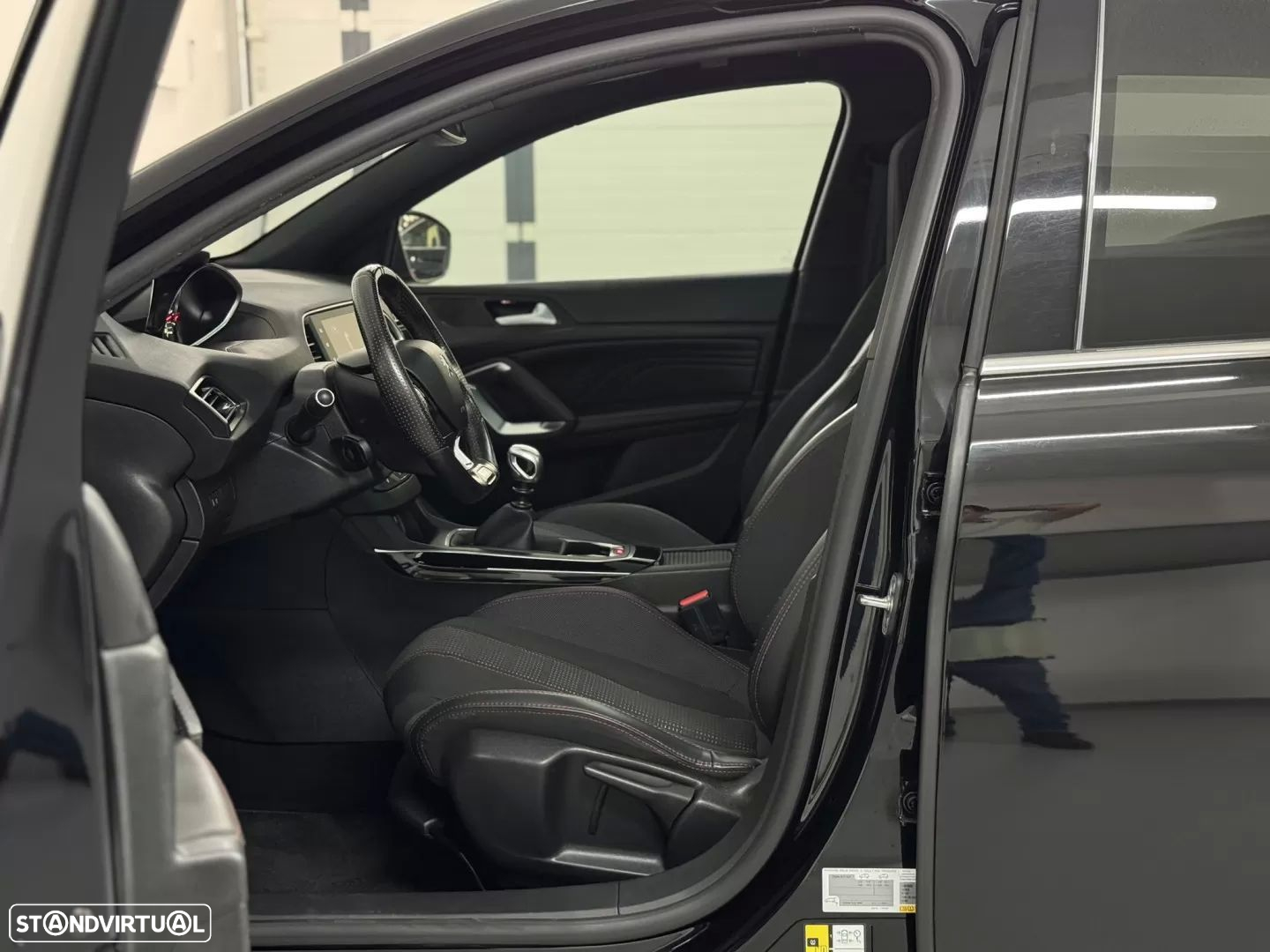 Peugeot 308 SW 1.6 BlueHDi GT Line - 23