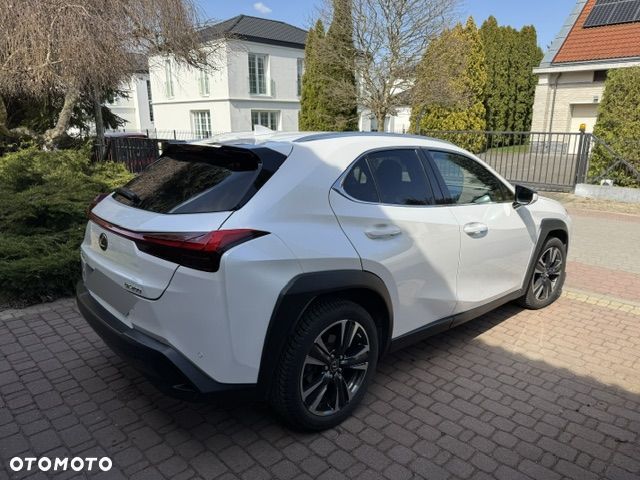 Lexus UX - 2