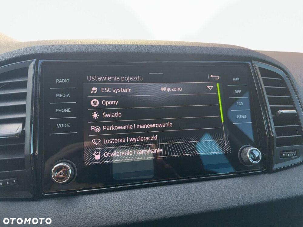 Skoda Karoq 1.5 TSI ACT Selection DSG - 26