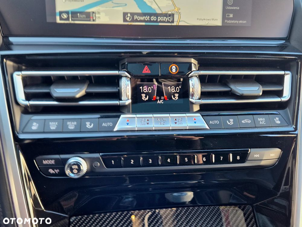BMW Seria 8 840i - 22