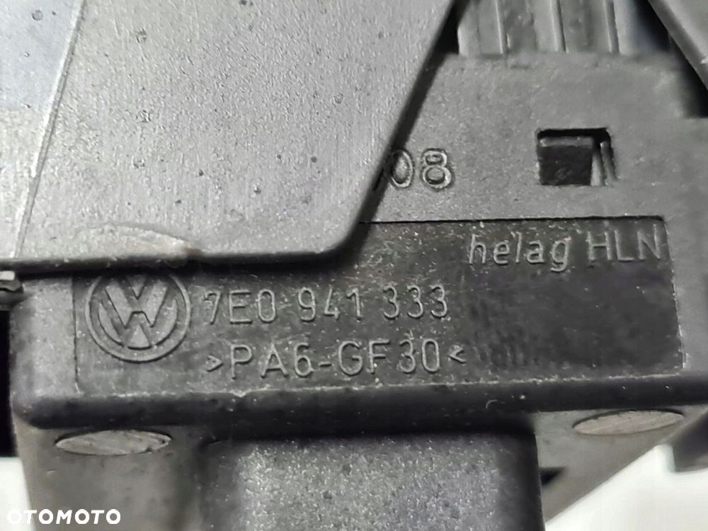 VW T5 osłona listwa świateł deski konsoli 7H1857189 - 2