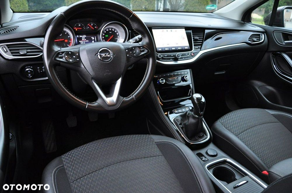 Opel Astra - 37