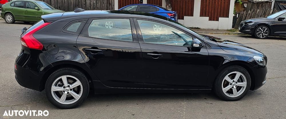 Volvo V40 D4 Summum - 4