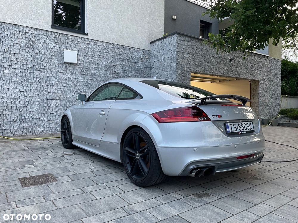 Audi TT S Coupé - 8