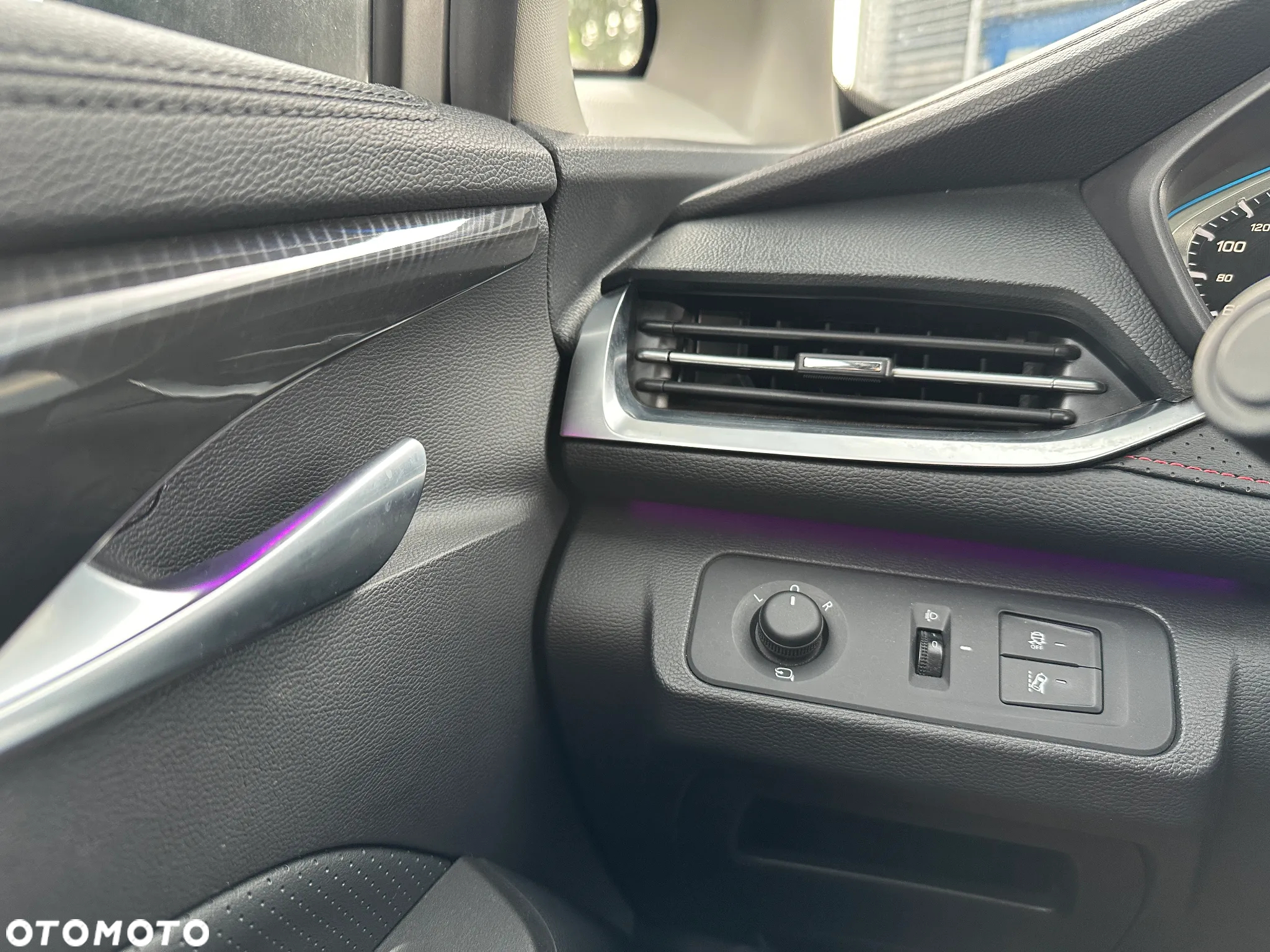 Maxus Euniq 5 Standard - 19