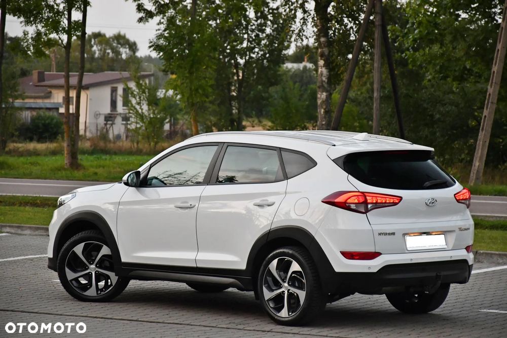 Hyundai Tucson 1.6 GDI BlueDrive GO 2WD - 17