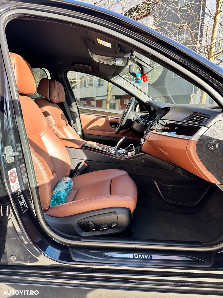 BMW Seria 5 518d Aut. Luxury Line - 14