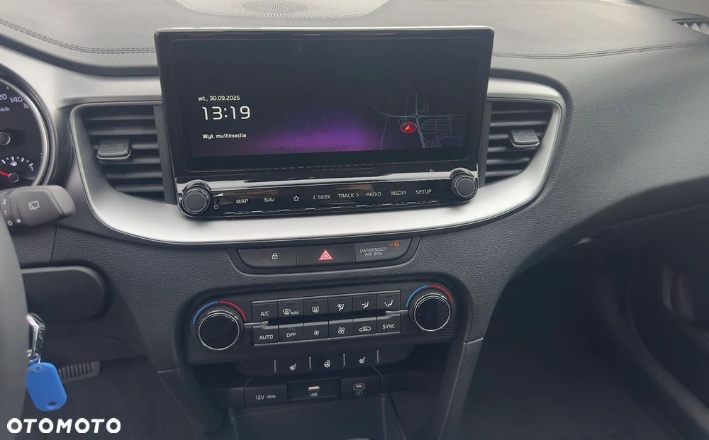 Kia Ceed 1.5 T-GDI M DCT - 9