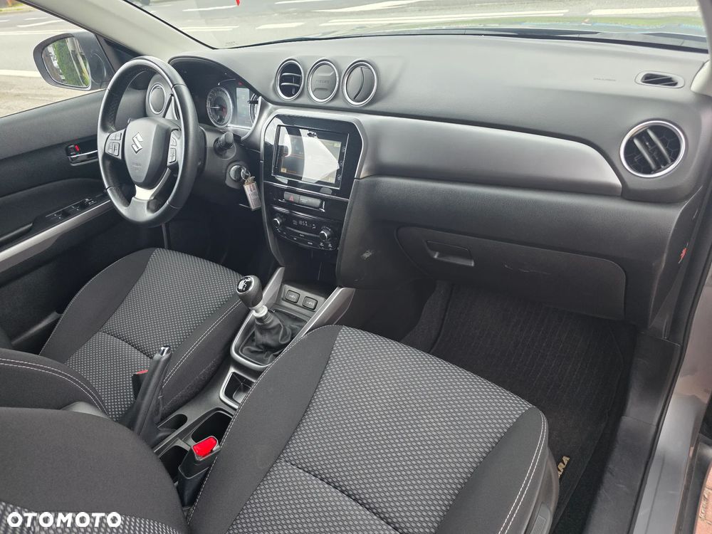 Suzuki Vitara 1.4 Boosterjet Hybrid Club - 10