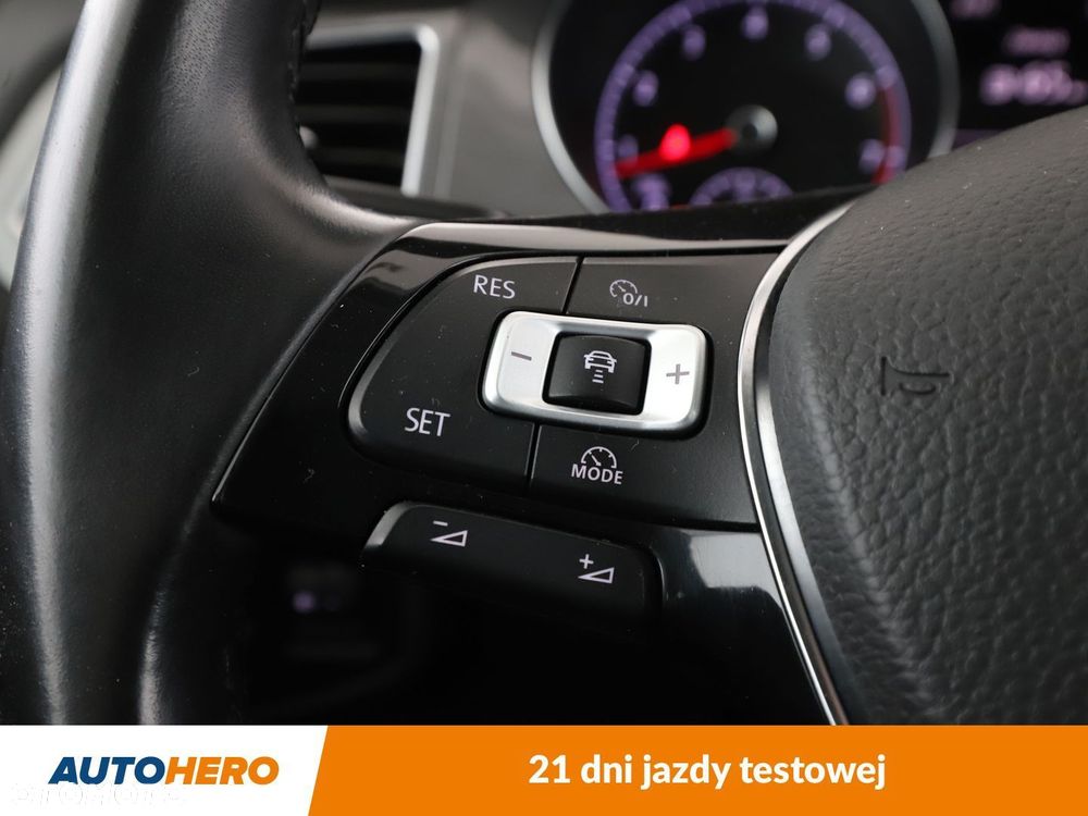 Volkswagen Golf Sportsvan VII SV 1.2 TSI BMT Trendline - 26