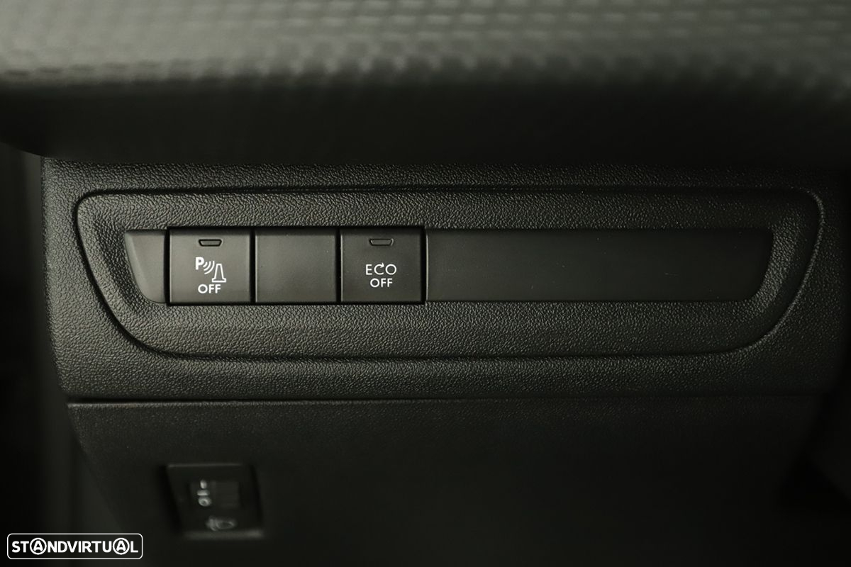 Peugeot 2008 1.2 PureTech Style - 18