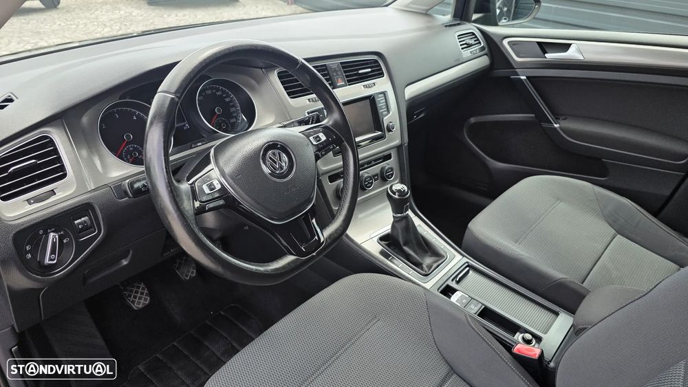 VW Golf 1.6 TDi BlueMotion Confortline - 13