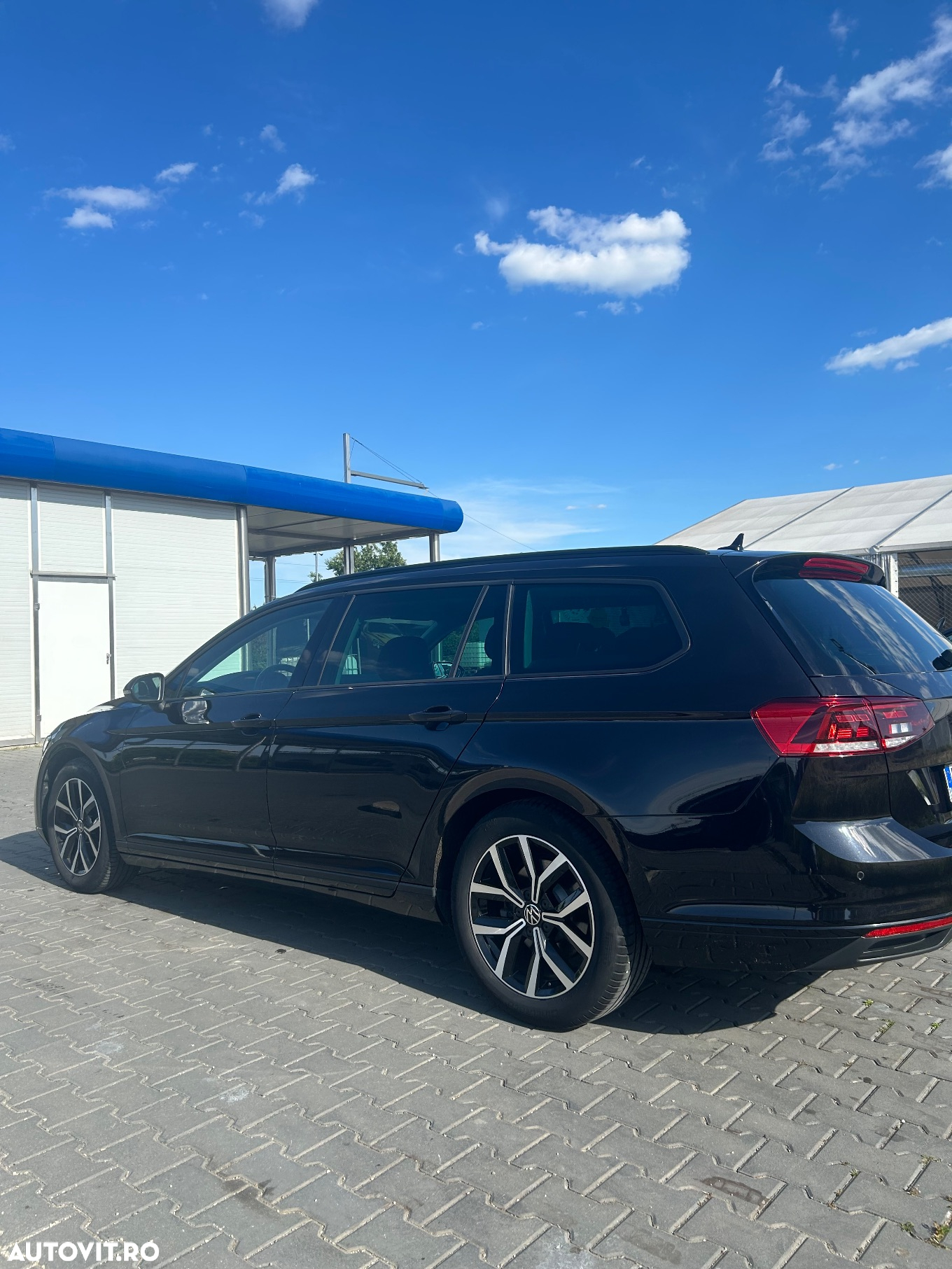 Volkswagen Passat Variant 2.0 TDI DSG Trendline - 9