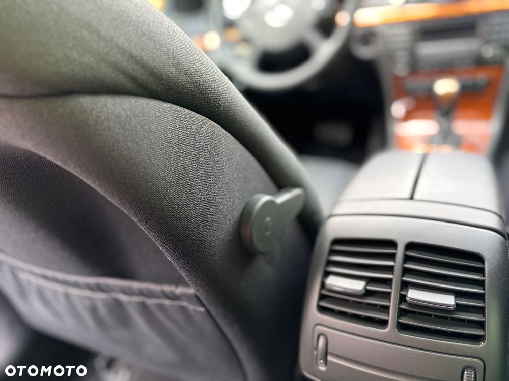 Mercedes-Benz Klasa E 200 T Kompressor Automatik Elegance - 21