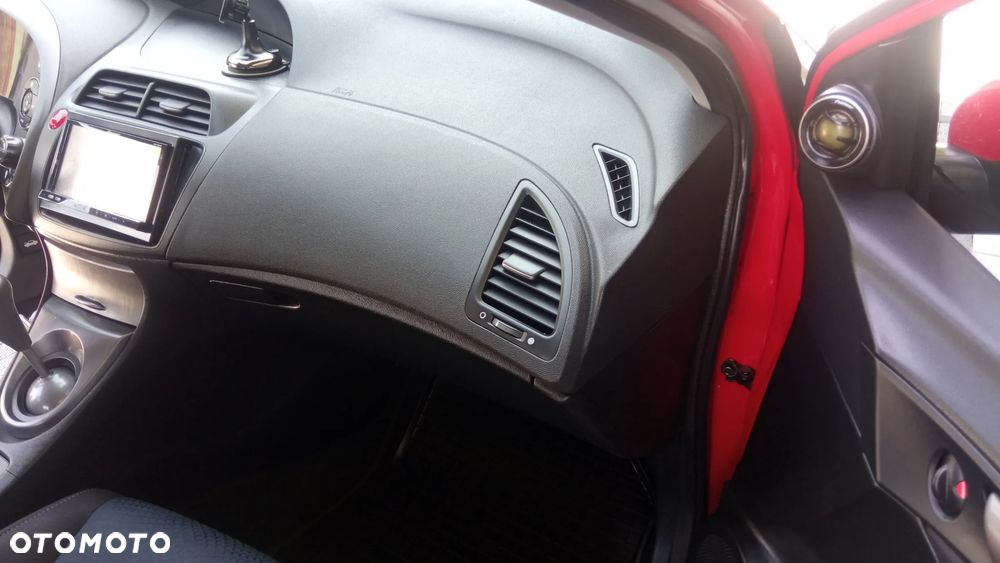 Honda Civic 1.4 i-VTEC - 21
