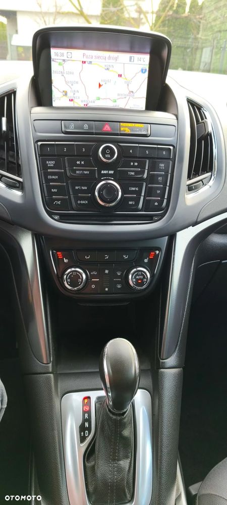 Opel Zafira - 10