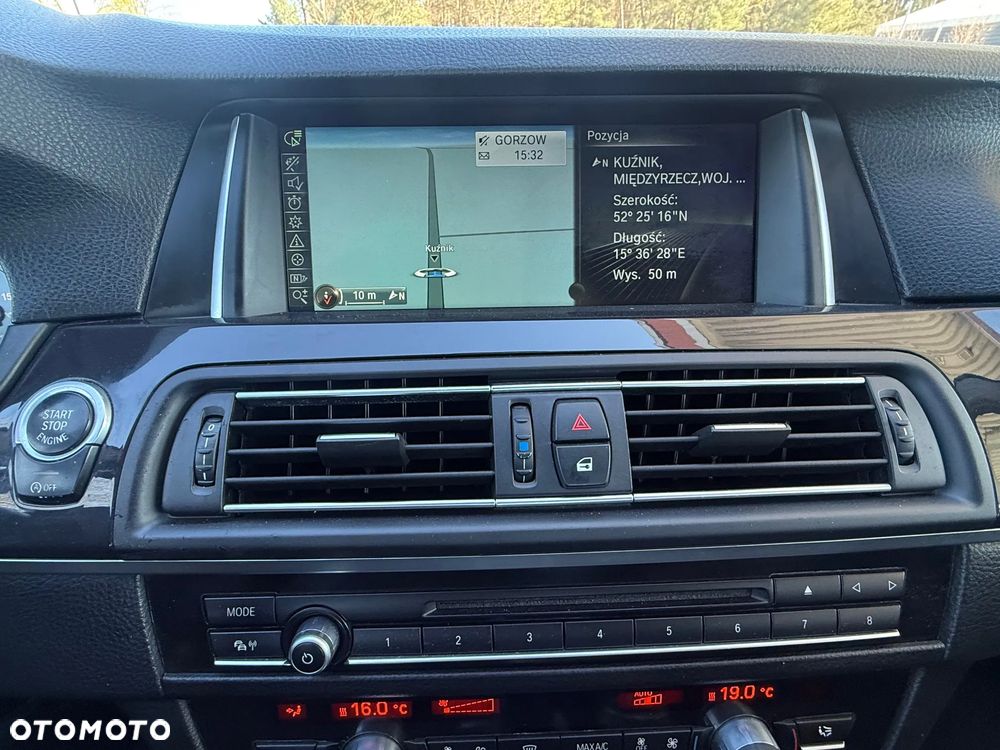 BMW Seria 5 520d Luxury Line - 16