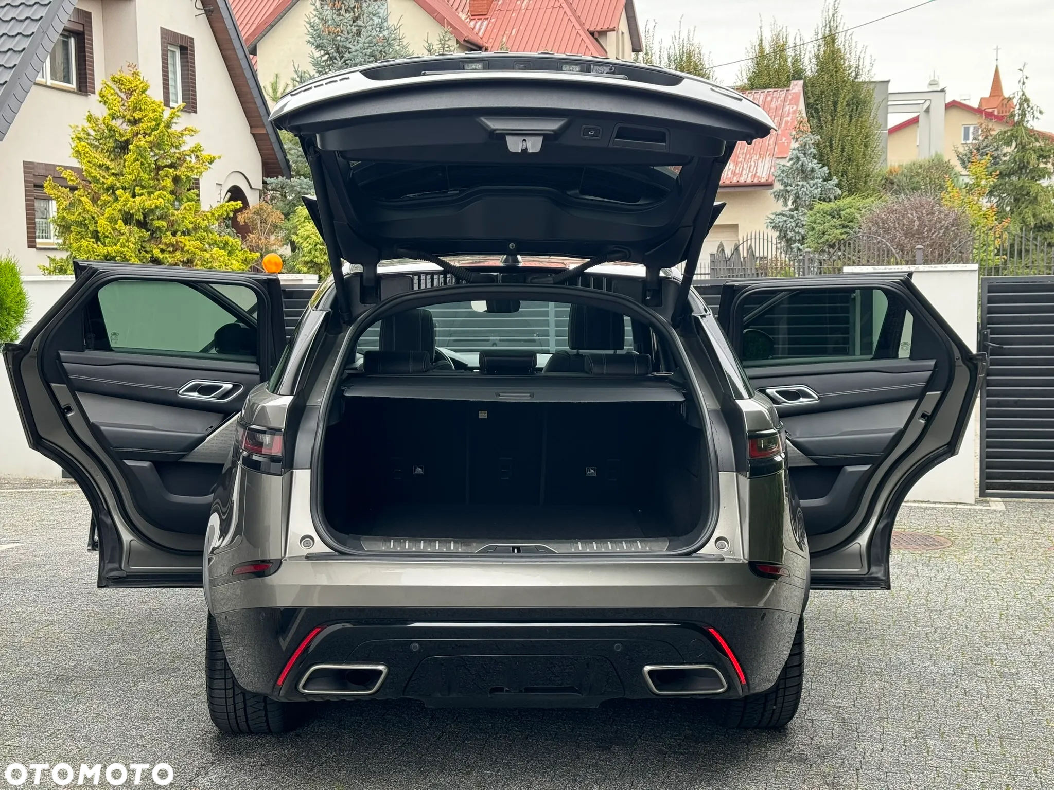 Land Rover Range Rover Velar 3.0d R-Dynamic - 9