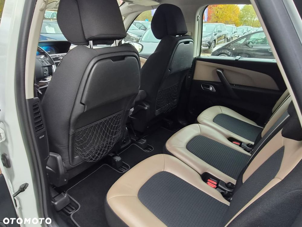 Citroën C4 Picasso e-HDi 115 Attraction - 28