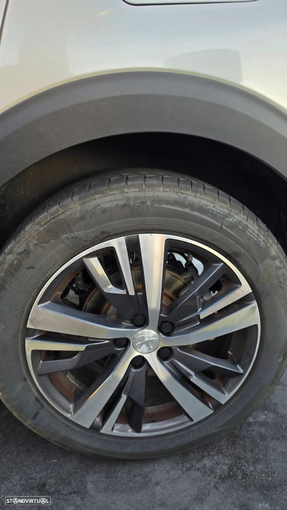 Peugeot 3008 1.6 Hybrid Allure Pack e-EAT8 foto 5
