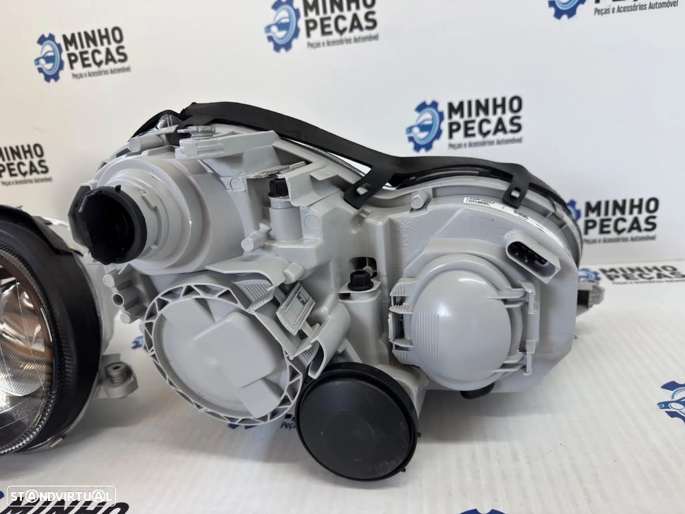 Faróis frontais Mercedes (W203) Fundo Preto - 7
