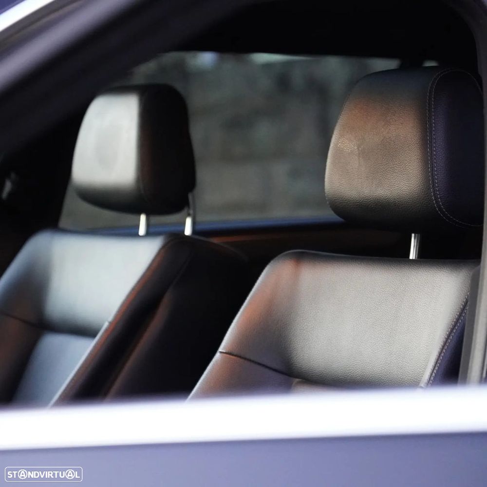 Mercedes-Benz E 300 Bluetec Hybrid Avantgarde - 9