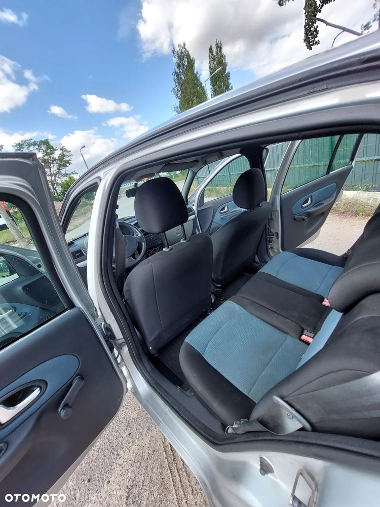 Renault Clio - 5