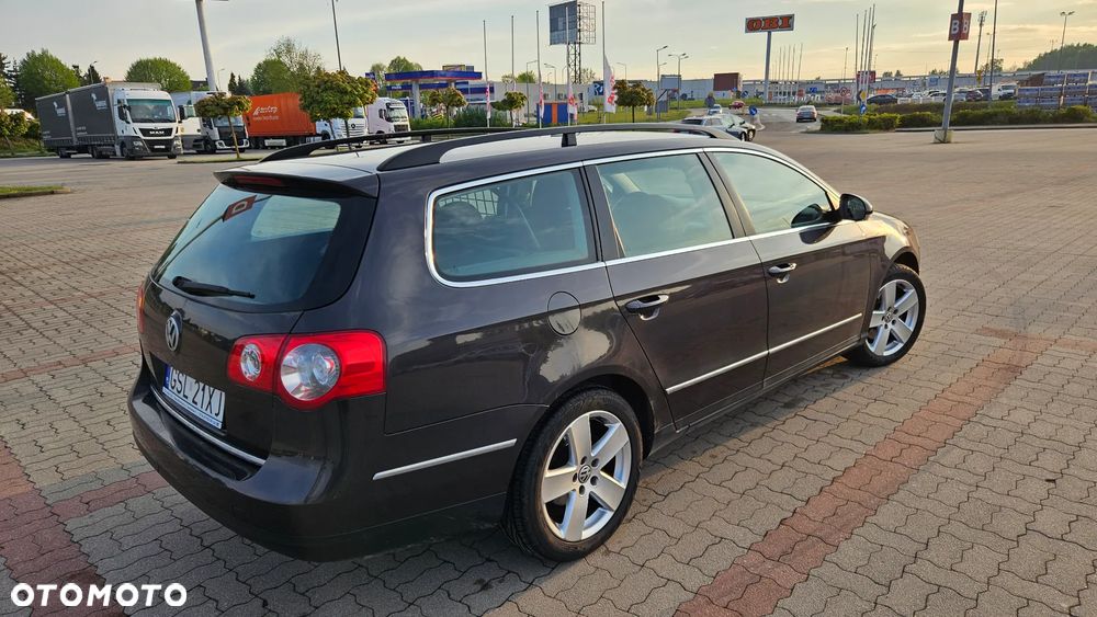 Volkswagen Passat 2.0 TDI Comfortline - 9