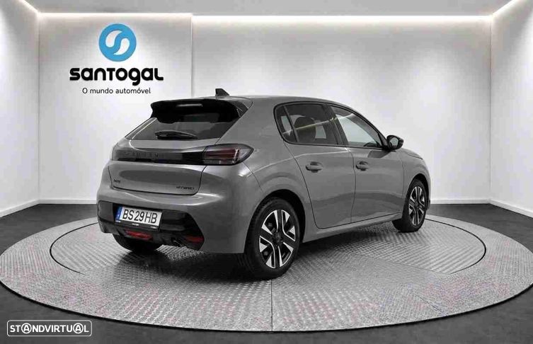 Peugeot 208 - 3